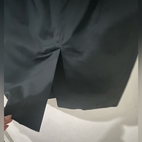 Dolce & Gabbana Black High WaisoPencil Skirt Gold Zipper with Back Slit - Picture 3 of 11